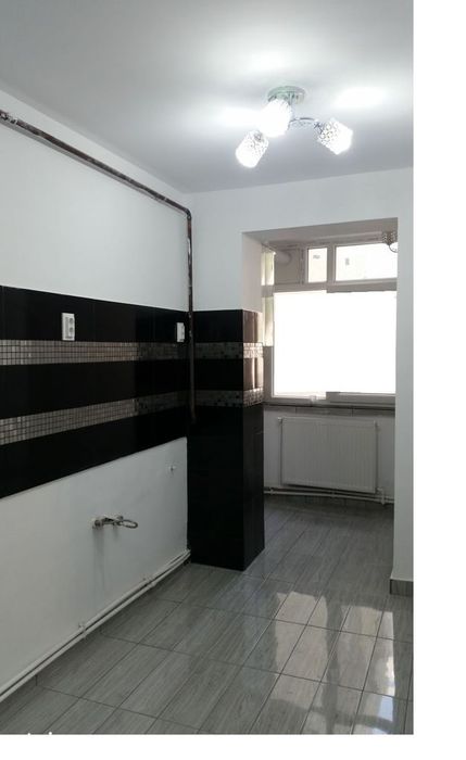 Apartament cu 3 camere decomandate, G. Enescu