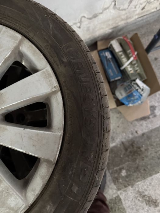 Продам диски с летней резиной