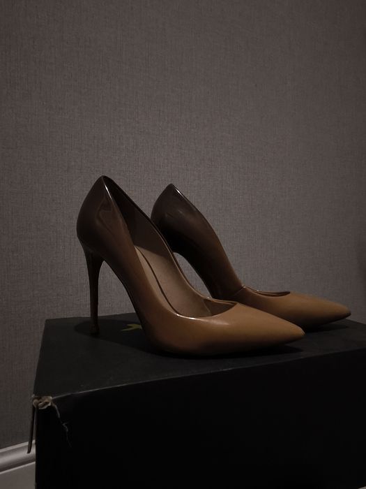 Продам женские туфли Aldo.