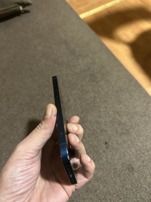 Iphone  12 64 de giga liber de retea