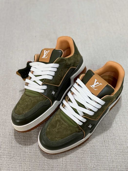 Adidasi Louis Vuitton Trainer Premium
