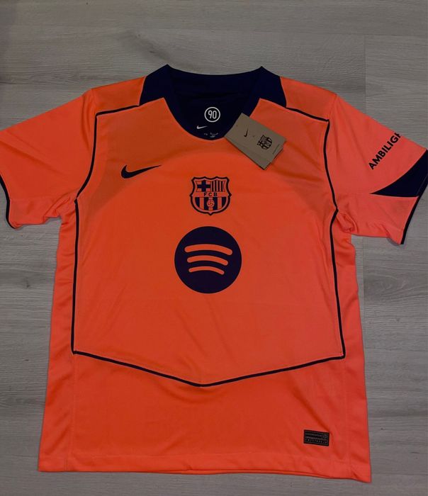 Tricou Barcelona 2025