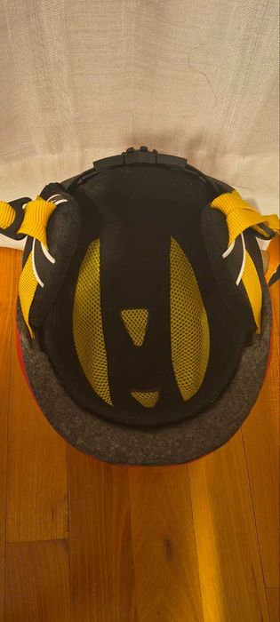 Ски каска Uvex Airwing 2 Pro Chili Red (детска)