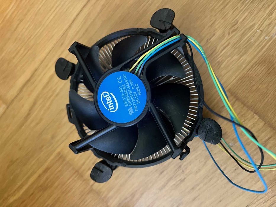Процесор Intel core i5, дъно ASRock, видеокарта GTX960 и захранване System Power B8