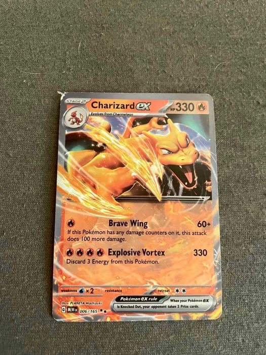Карта Pokemon Charizard EX