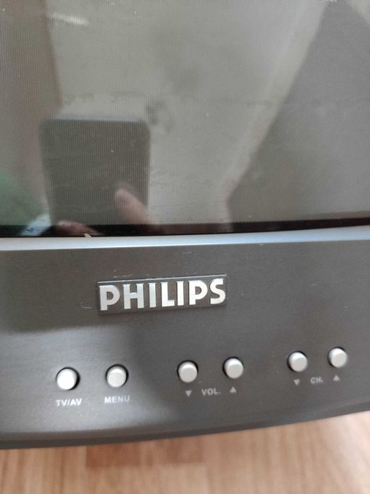 Телевизор цветной philips