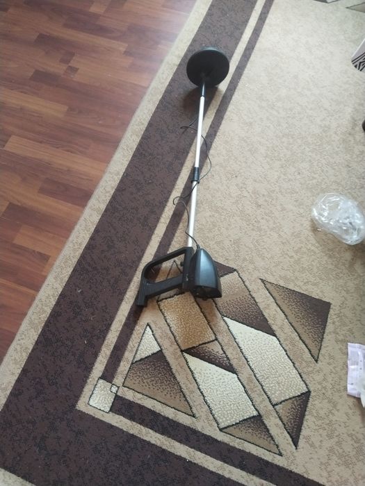 Продам металлоискатель