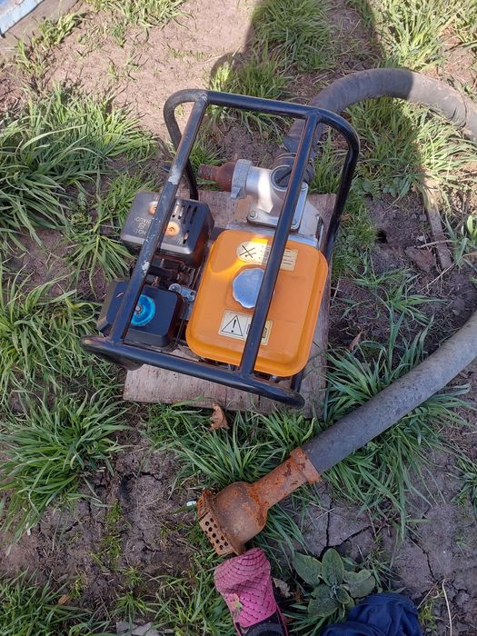 Продам помпа насос бензин