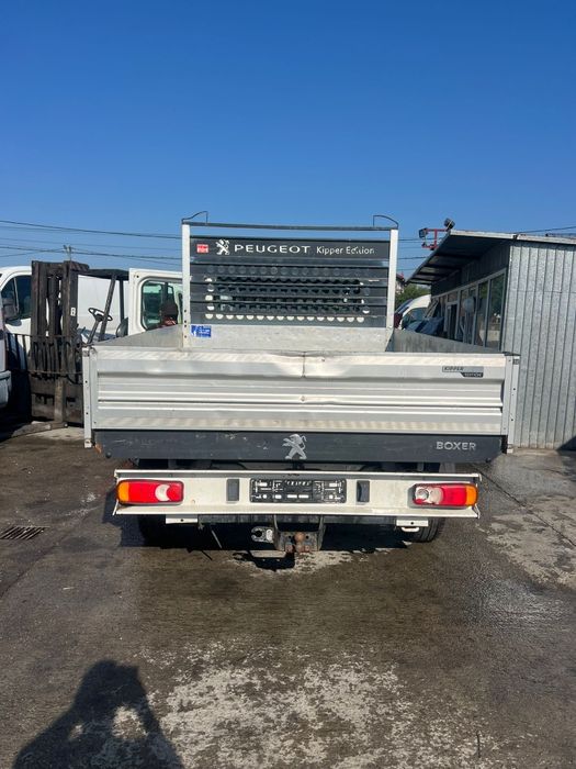 Dezmembrez Peugeot boxer 2018