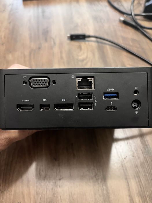 Docking station Dell TB16 cu adaptor de 180w