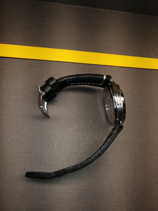 Часовник ръчен Молния