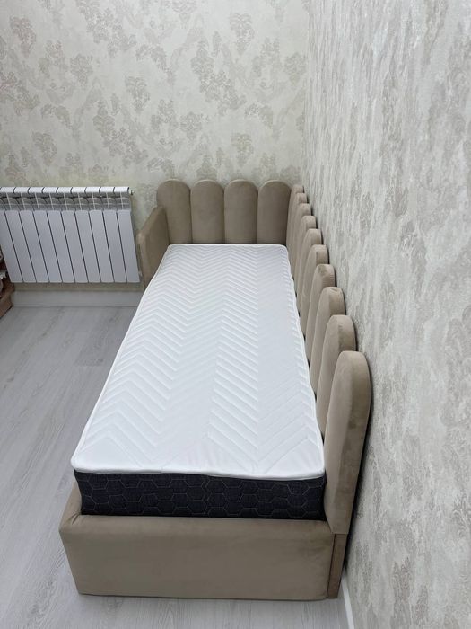 Детская мягкая кровать "Печеньки"