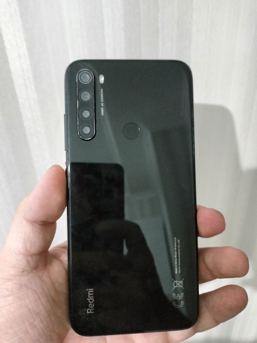 Продам Редми нот 8 128гб
