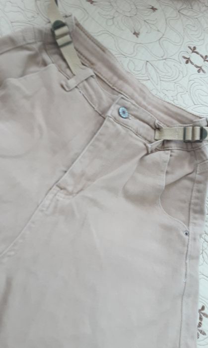 Бежовые карго джинсы штаны