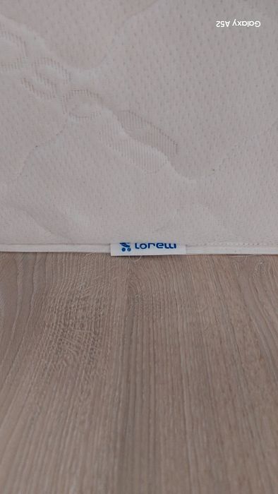 Бебешко легло с люлеещ механизъм