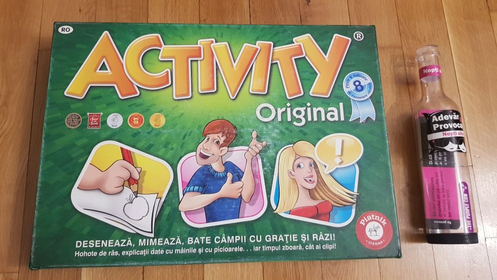 Covoras, Activity si Adevar