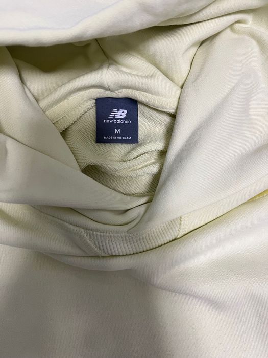 Дамски суичър New Balance