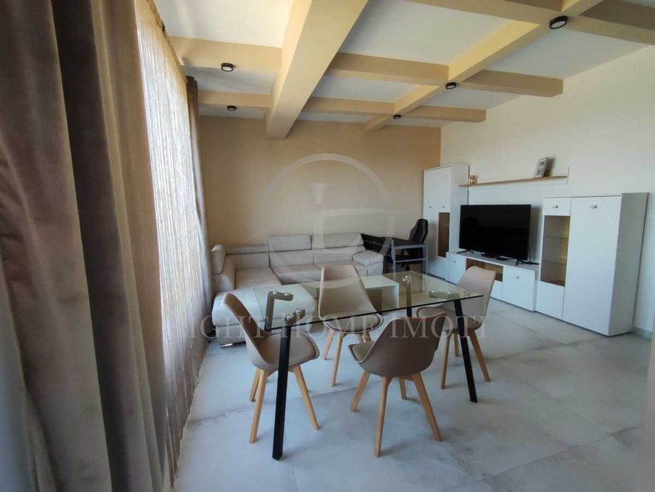 Продава се Двустаен апартамент в Пловдив, Остромила - 67 кв.м за 2239 €/кв.м - Снимка #2