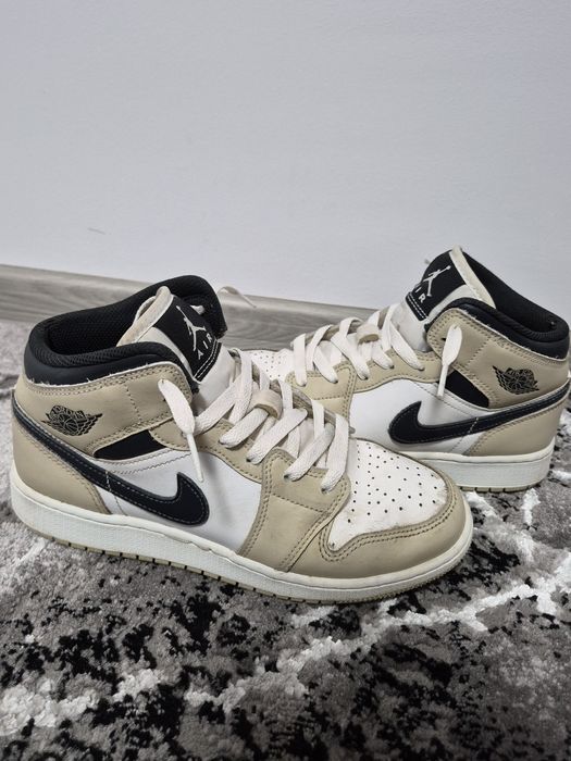 Vand jordan 1 mid