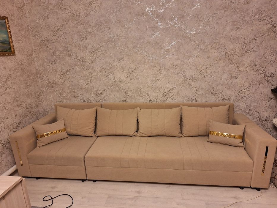 Продам новый диван!срочно!3 метра!