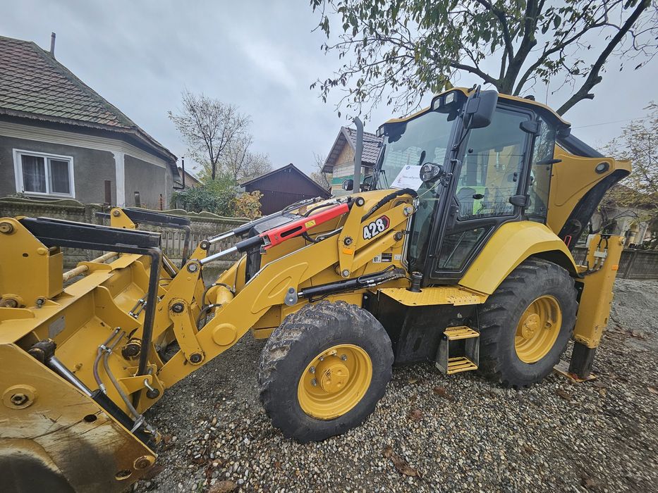 Închiriez incarcator telescopic/manipulator marfa/ Bobcat, Manitou