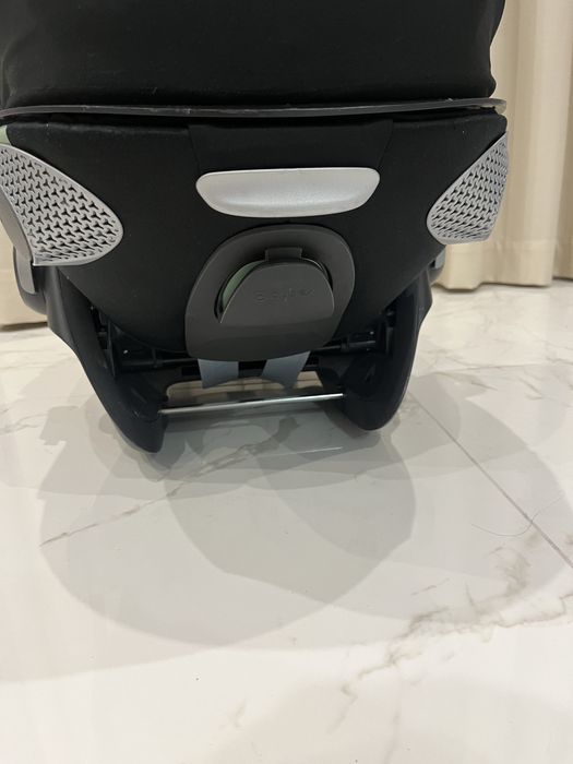 Стол за кола cybex cloud T i-Size plus 45-87 см