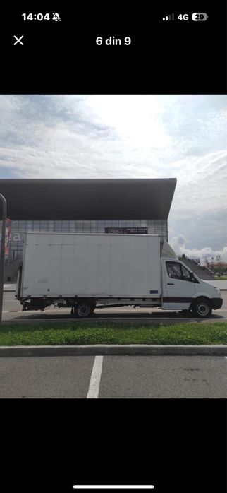 Mercedes Sprinter cu lift