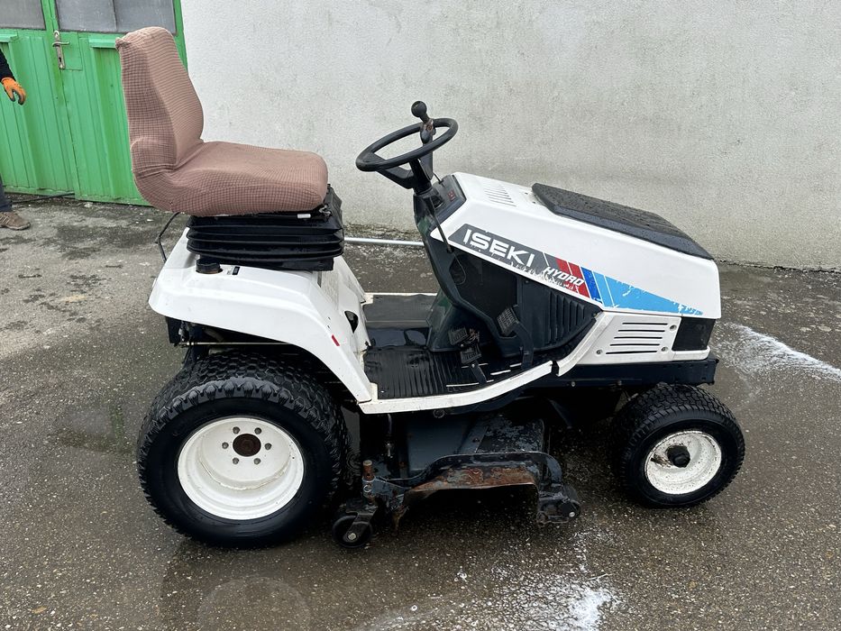 Tractoras tuns iarba iseki 3 cilindrii diesel