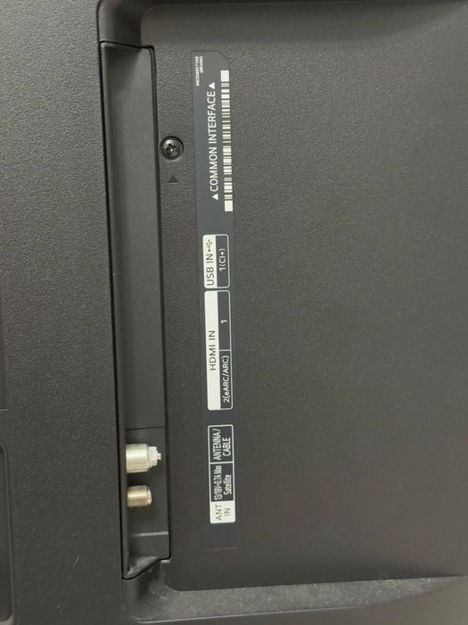 Телевизор LG 43” (модель LG 43UT80006LA)