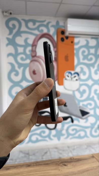 iPhone 16