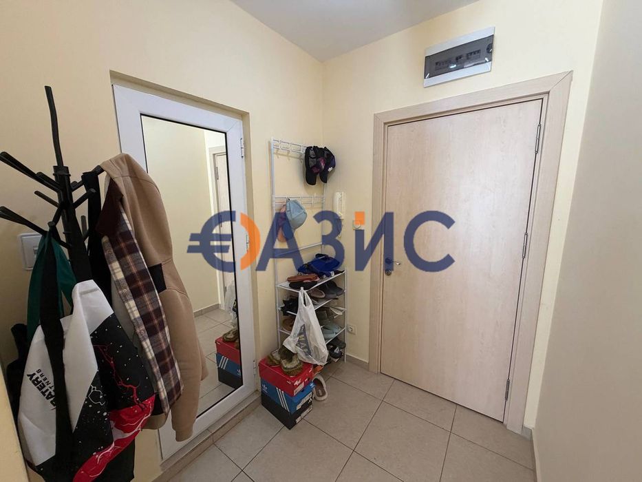 Продава се Двустаен апартамент в к.к. Слънчев бряг - 47 кв.м за 749 €/кв.м - Снимка #3
