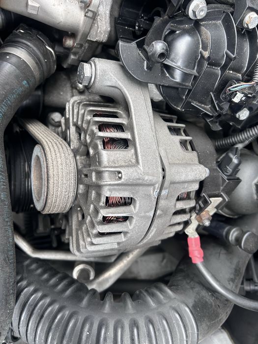 Bmw e87 2.0 d injectoare pompa turbo alternator  compresor  haion bara