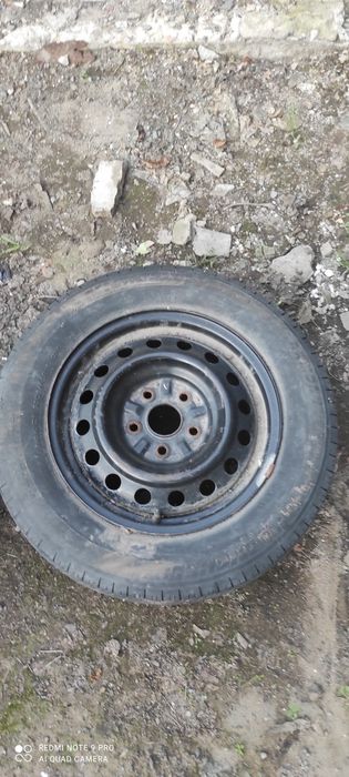 Продам диски шинами 15R