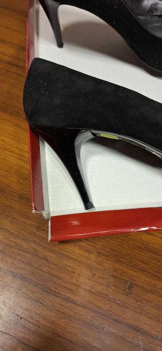 pantofi noi culori negru si maro piele marime 37 -38 pret 100 lei
