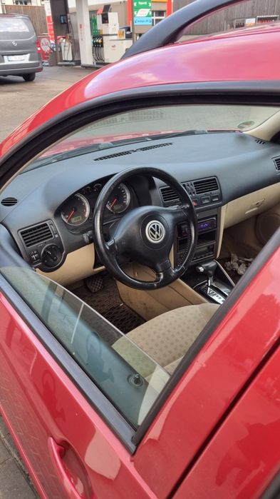Vw bora 2.0 бензин автоматик  2000.година