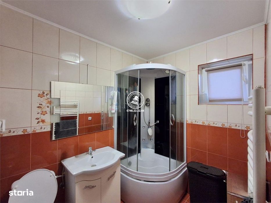 Vila de vanzare centru Valea Lupului