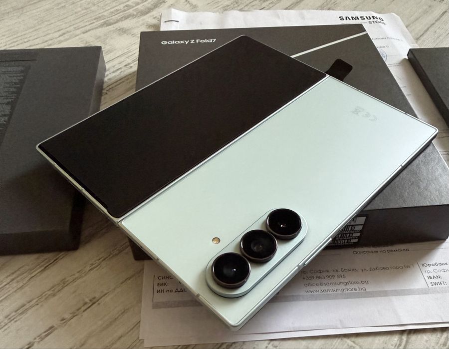 КАТО НОВ Samsung Z Fold 7 Mint 512GB 24м. ГАРАНЦИЯ ПОДАРЪК