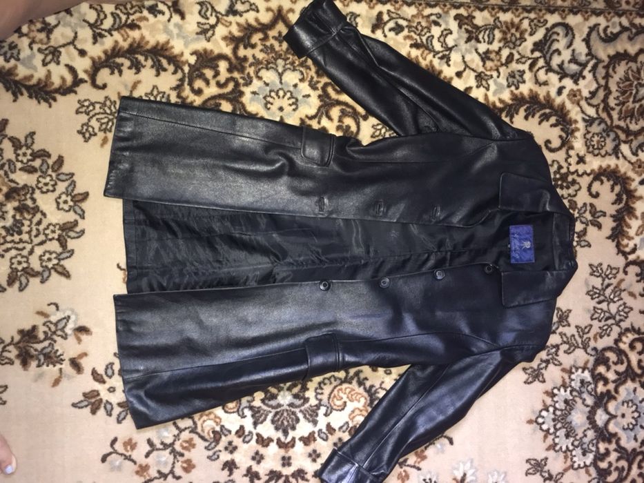 Кожаный плащ