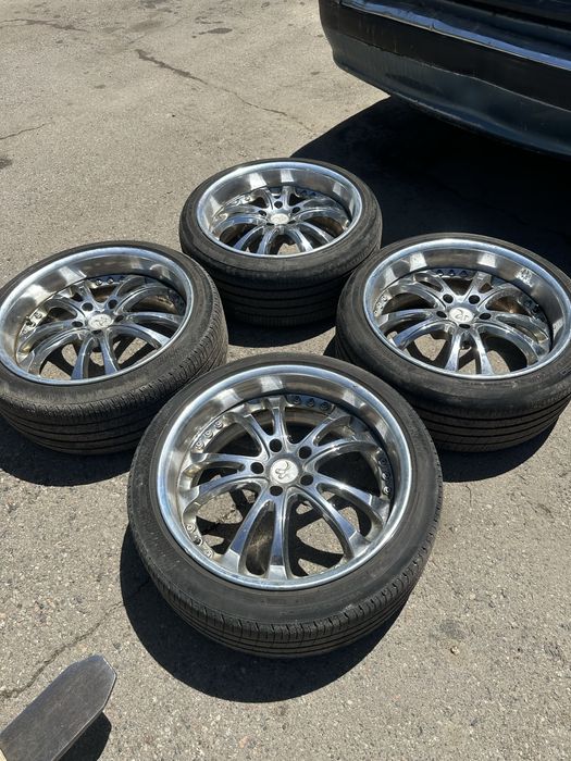 Продам диски 19 с резиной