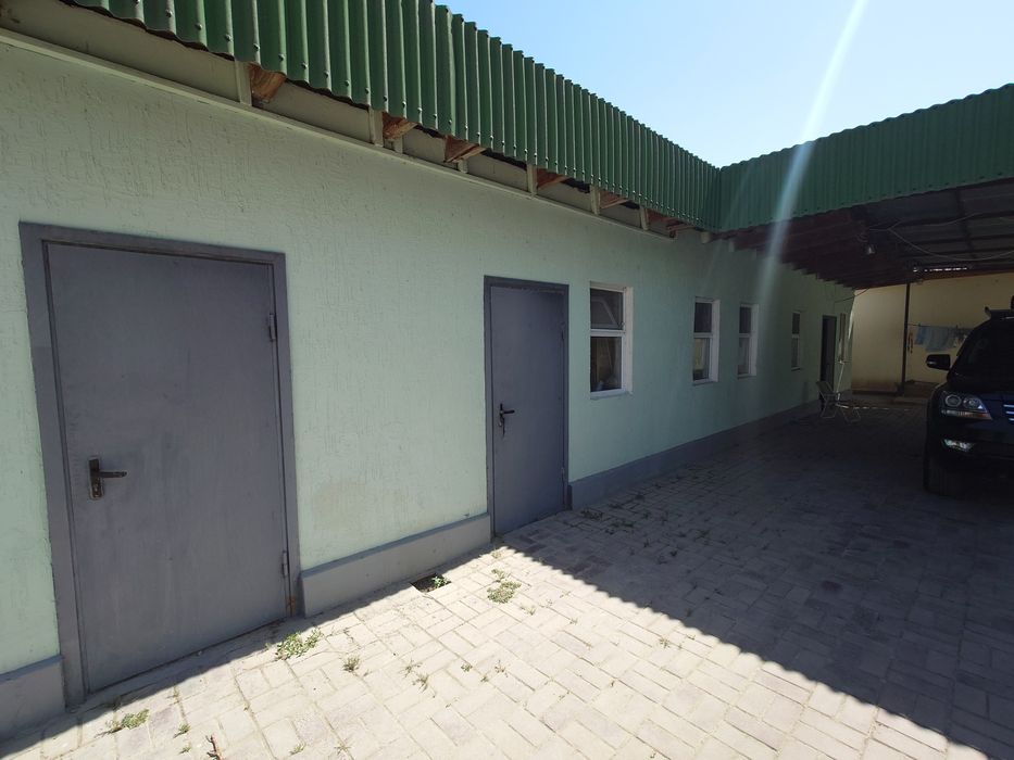 Продам гараж и времянка под снос