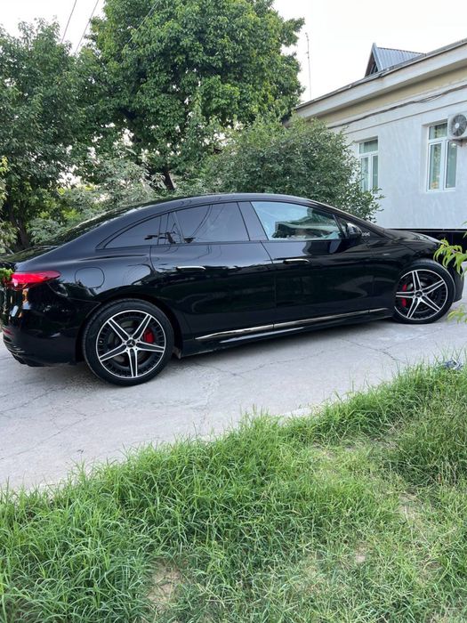 Mercedes benz AMG EQE 53  2023