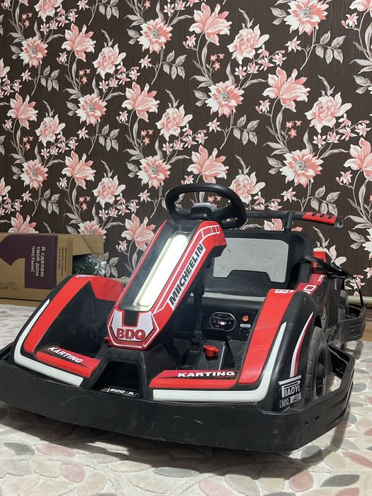 машина гоночная детская