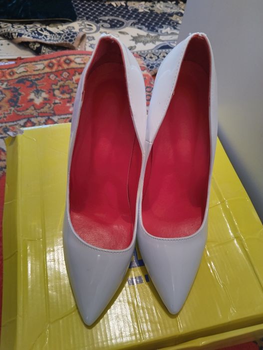 Новый туфли новый продам