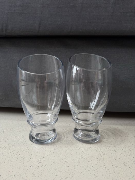 Вазы 2 штуки 15 см