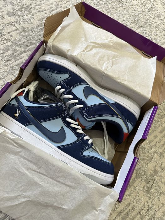 SB  Dunk Why so sad collab