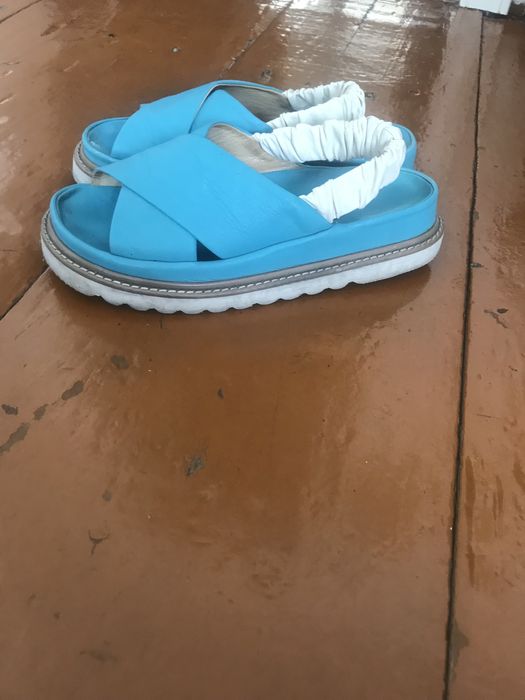 Сандали женские