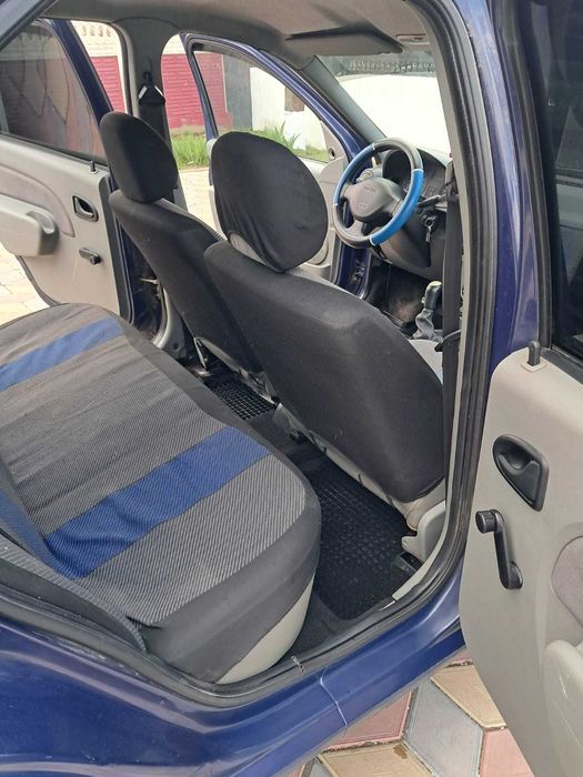 Vând Dacia Logan!