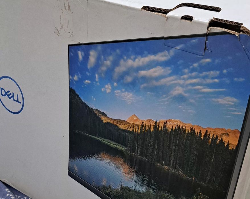 Vând monitor Dell UltaSharp 24" U2415, 1920x1200