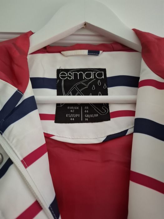 Haina de dama pentru ploaie