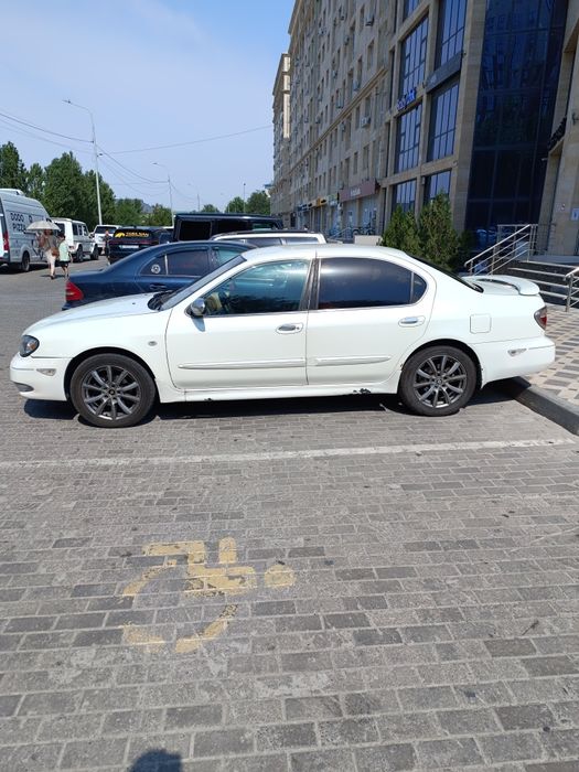 Продам Nissan Maxima A33 об. 3.0